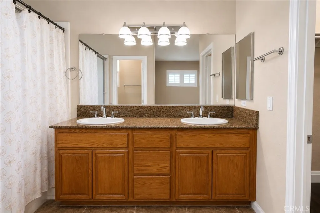 3121 West Ball Road Anaheim, CA 92804 - Photo 14 of 38
