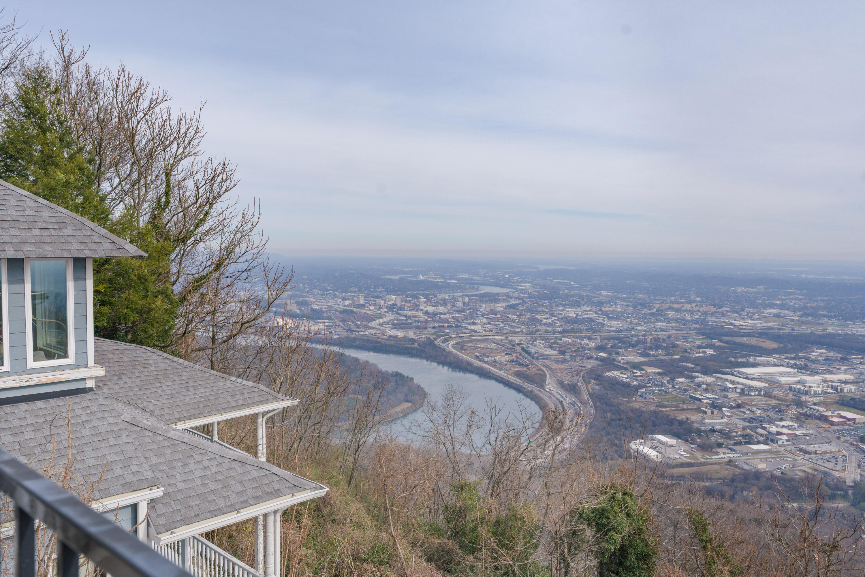 1115 East Brow Road Lookout Mountain, TN 37350 - Photo 30 of 67 42 - 1115 E Brow - Upstairs