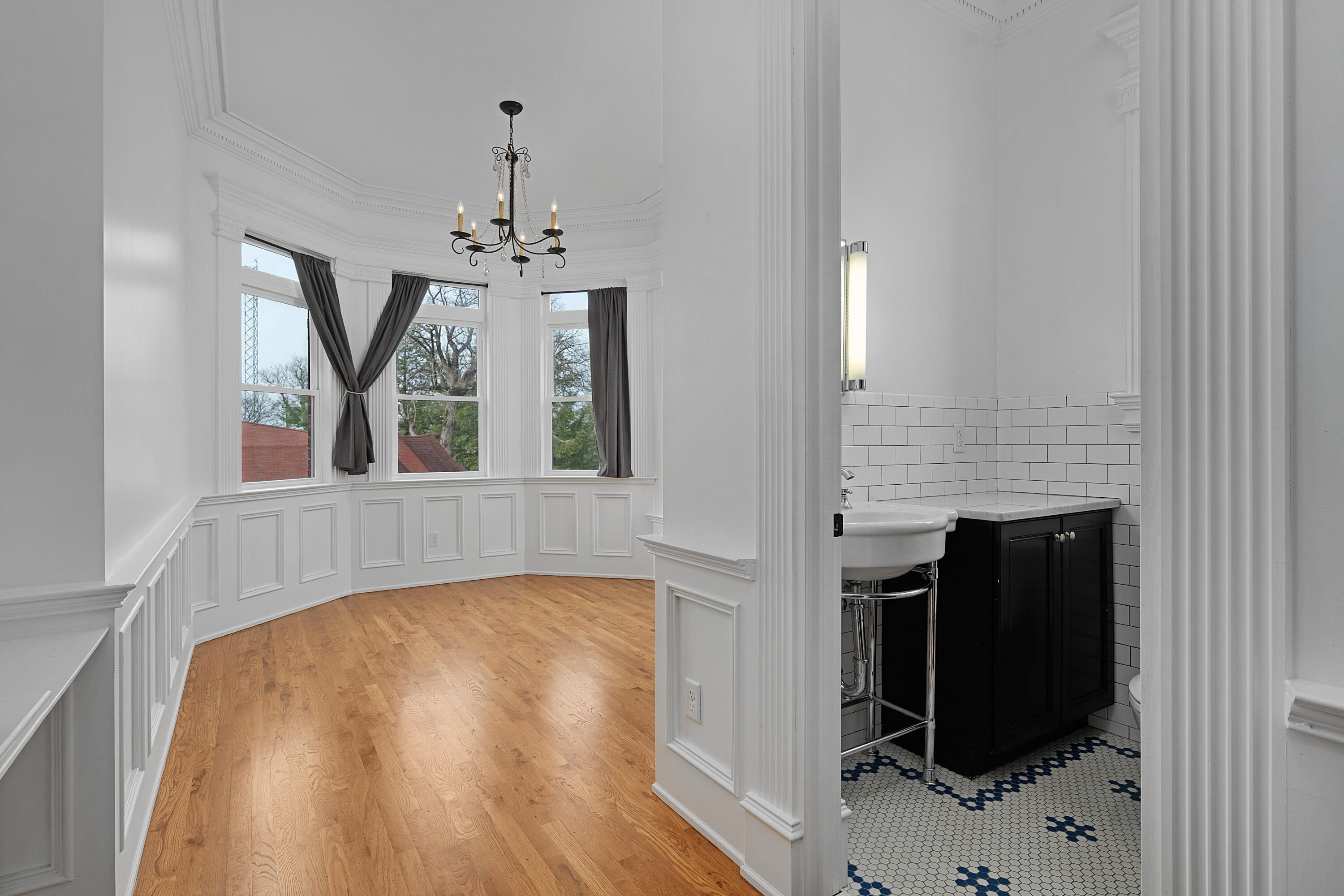 1115 East Brow Road Lookout Mountain, TN 37350 - Photo 32 of 67 43 - 1115 E Brow - Upstairs