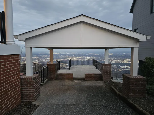 $1,200,000 | 1115 East Brow Road, Lookout Mountain, TN 37350