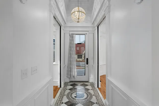 $1,200,000 | 1115 East Brow Road, Lookout Mountain, TN 37350