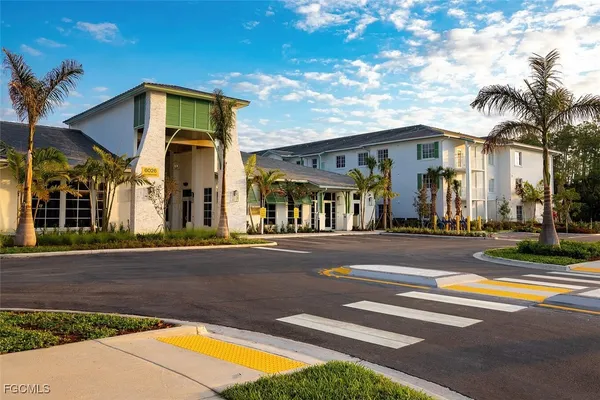 $2,075 | 6026 Whitaker Road, Unit B1, Naples, FL 34112