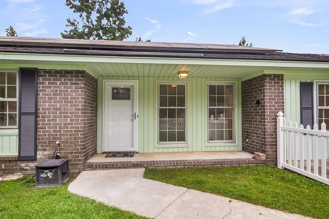 $270,000 | 120 Robin Street, Summerville, SC 29485