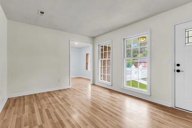 $270,000 | 120 Robin Street, Summerville, SC 29485