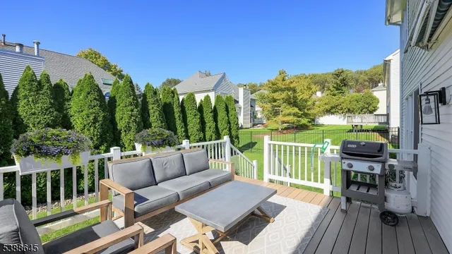 $1,299,000 | 9 Apple Tree Lane, Warren, NJ 07059