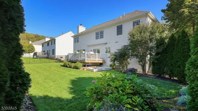 $1,299,000 | 9 Apple Tree Lane, Warren, NJ 07059