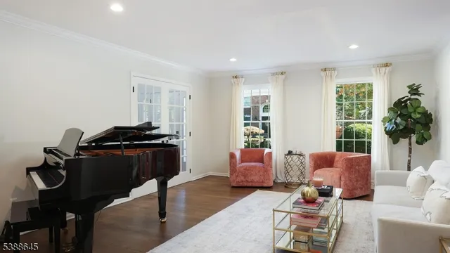 $1,299,000 | 9 Apple Tree Lane, Warren, NJ 07059