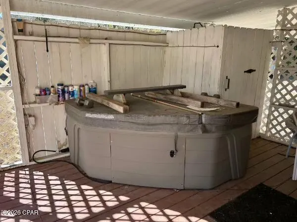 $249,900 | 682 Boonie Lane, Vernon, FL 32462