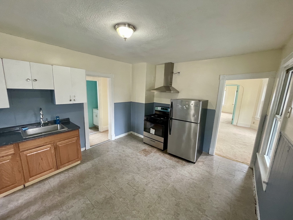 735 Belmont Avenue, Unit 2 Springfield, MA 01108 - Photo 2 of 15