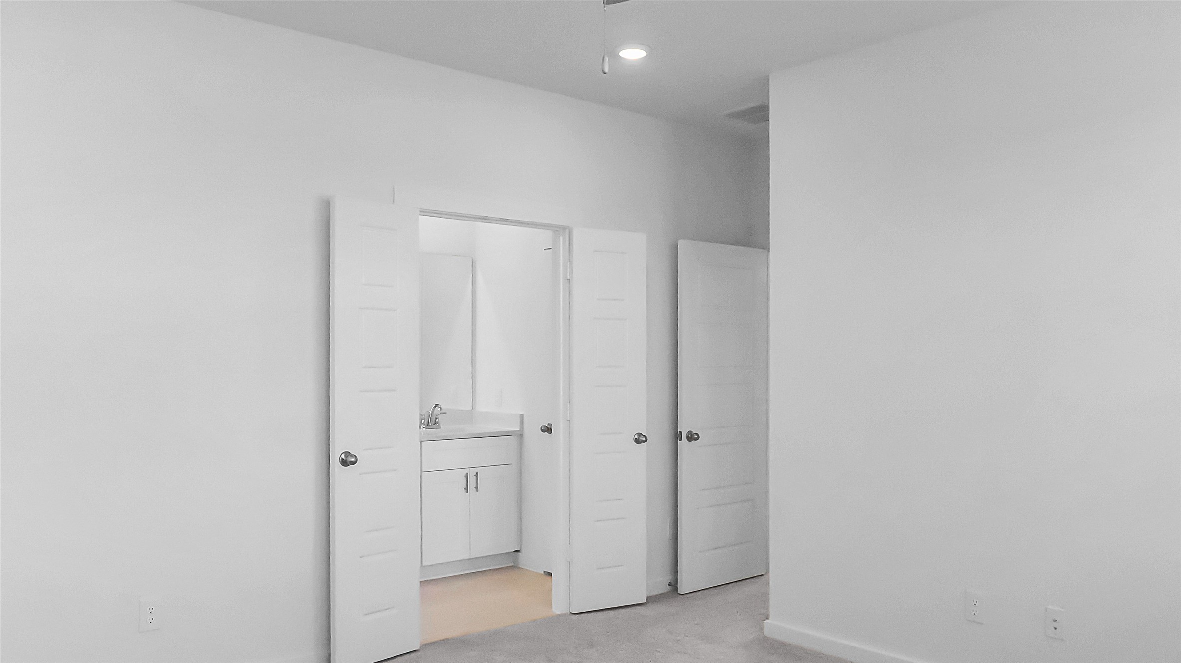 6635 Escondido Drive Rosharon, TX 77583 - Photo 16 of 28 a view of closet area