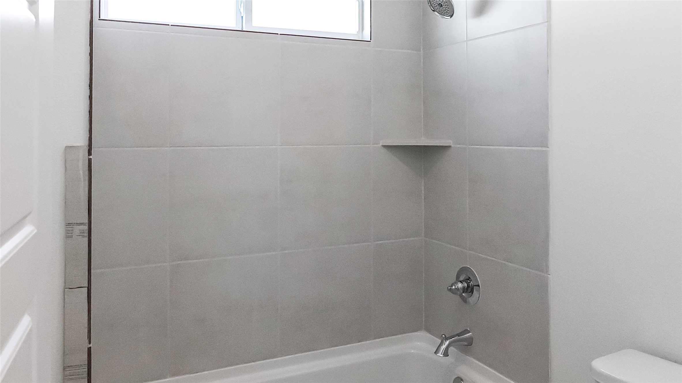 6635 Escondido Drive Rosharon, TX 77583 - Photo 28 of 28 a bathroom with a shower