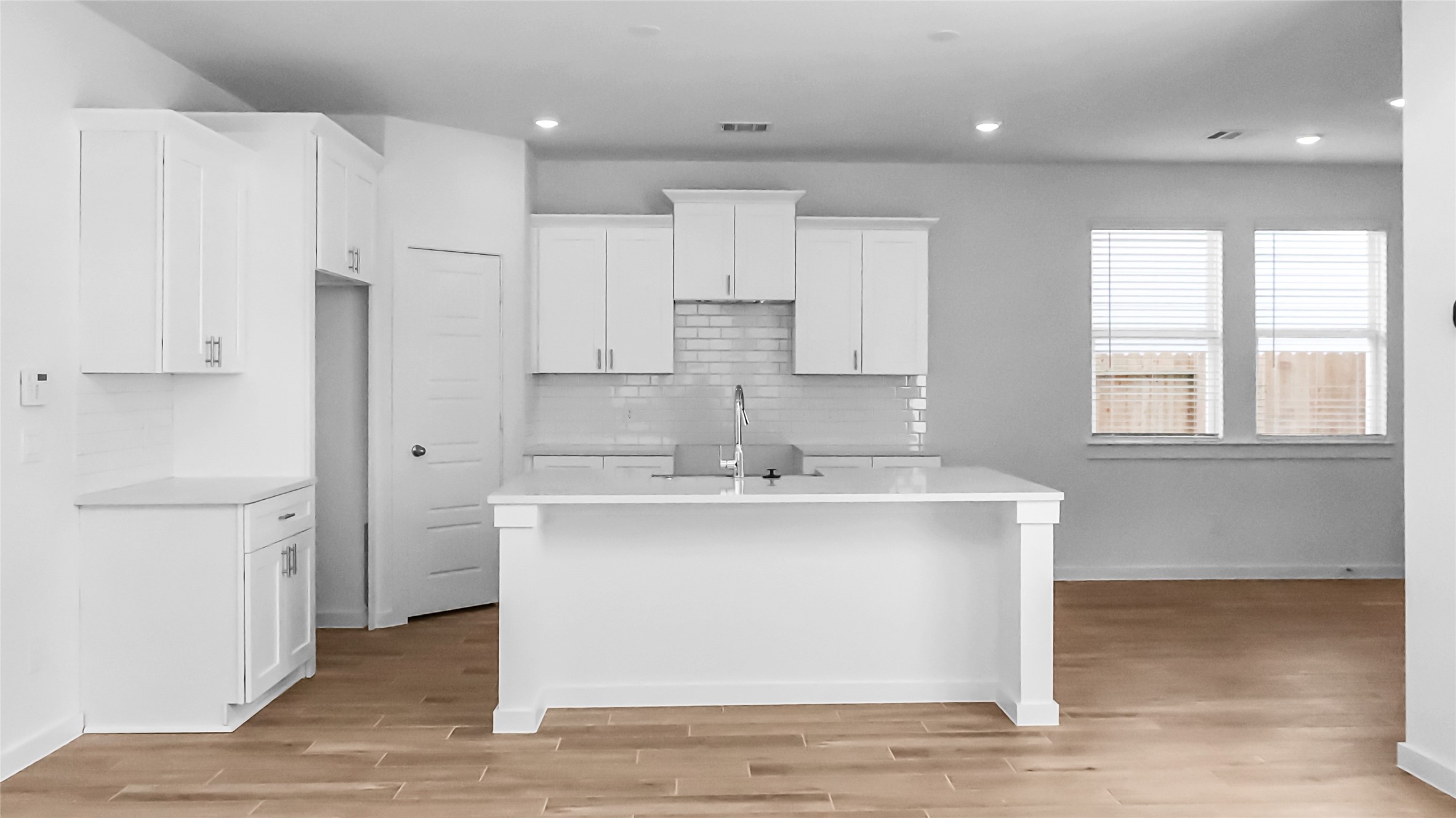 6635 Escondido Drive Rosharon, TX 77583 - Photo 9 of 28 a view of kitchen with stainless steel appliances granite countertop a sink stove and refrigerator