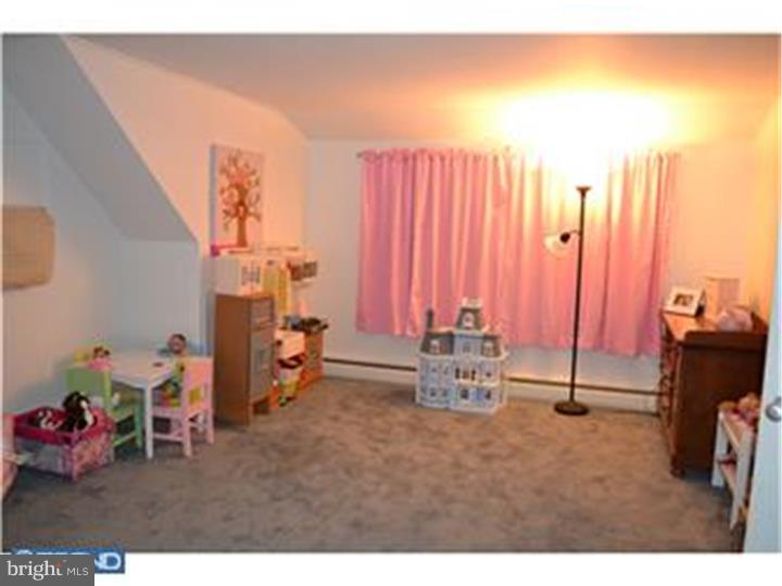 35 Homestead Road Levittown, PA 19056 - Photo 12 of 17 Gallery Image 12