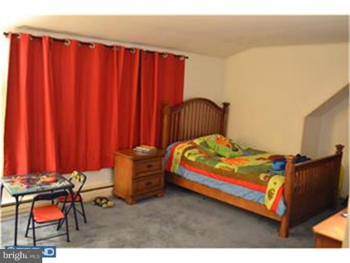 35 Homestead Road Levittown, PA 19056 - Photo 13 of 17 Gallery Image 13