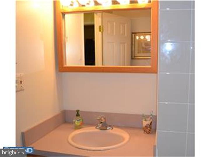 35 Homestead Road Levittown, PA 19056 - Photo 15 of 17 Gallery Image 15