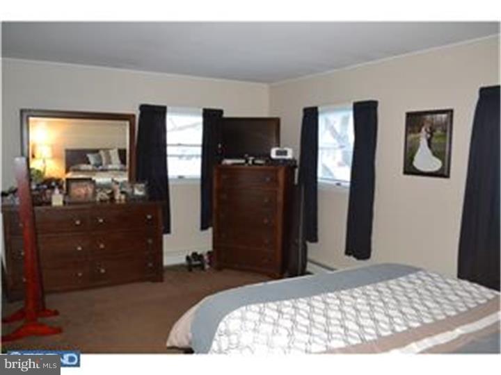 35 Homestead Road Levittown, PA 19056 - Photo 9 of 17 Gallery Image 9