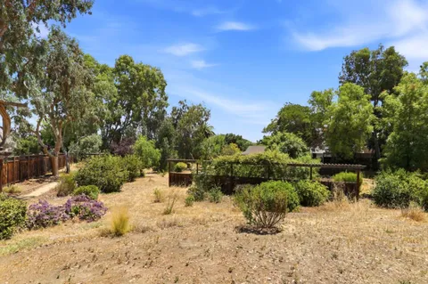 $999,000 | 130 Sunrise Drive, Hollister, CA 95023