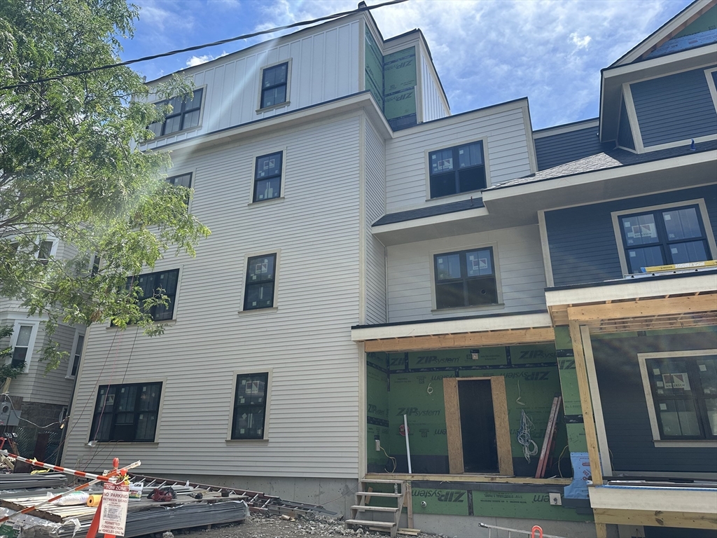 61 Montebello Road, Unit 1 Boston, MA 02130 - Photo 2 of 15