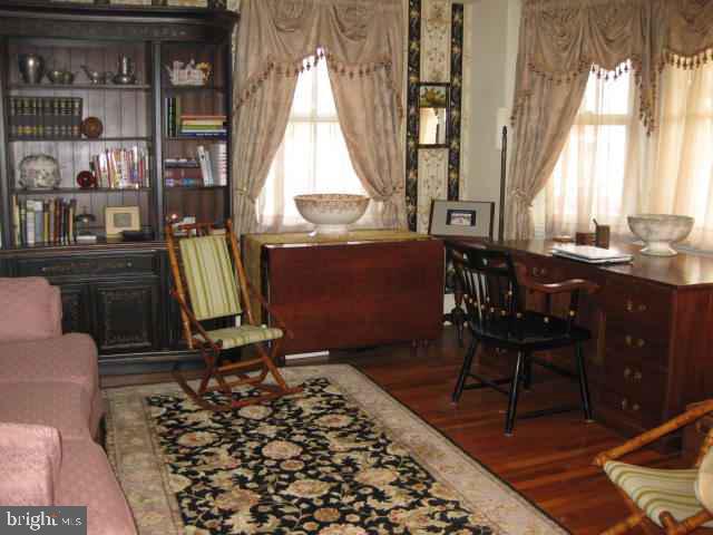2008 West Trindle Road Carlisle, PA 17013 - Photo 5 of 22 Gallery Image 5