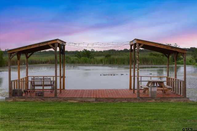 a view of a golf course with a garden
