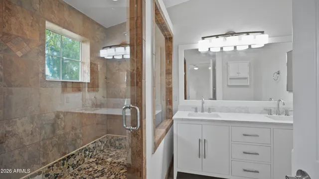 $825,000 | 942 South Ash Avenue, Unit 103, Tempe, AZ 85281