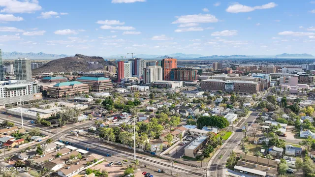 $825,000 | 942 South Ash Avenue, Unit 103, Tempe, AZ 85281