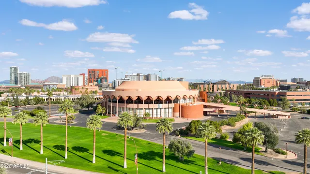 $825,000 | 942 South Ash Avenue, Unit 103, Tempe, AZ 85281