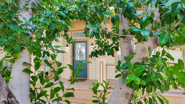 $819,000 | 942 South Ash Avenue, Unit 103, Tempe, AZ 85281