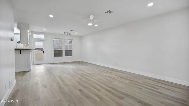 $825,000 | 942 South Ash Avenue, Unit 103, Tempe, AZ 85281