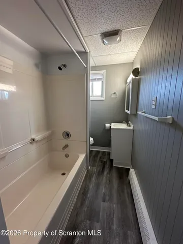 $1,250 | 148 Monroe Street, Unit 2, Archbald, PA 18403