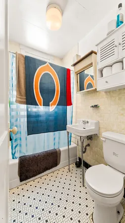 $325,000 | 4541 North Harding Avenue, Chicago, IL 60625