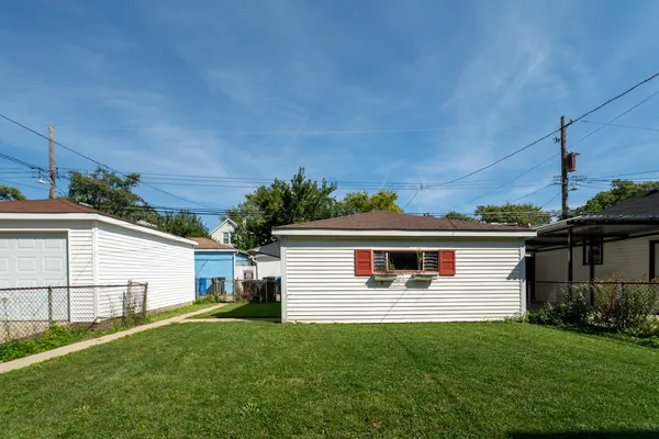 $325,000 | 4541 North Harding Avenue, Chicago, IL 60625