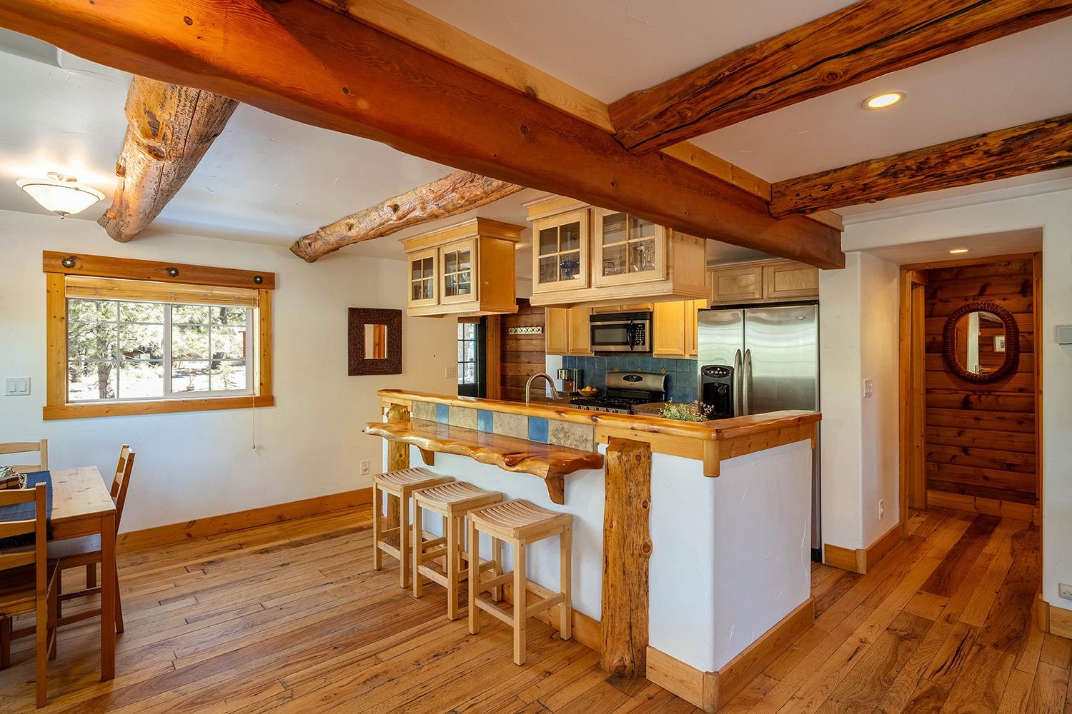 12095 Ski Run Road Truckee, CA 96161 - Photo 10 of 21 Gallery Image 10