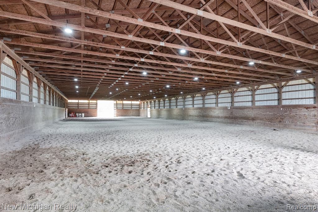 5155 Carrigan Road North Street, MI 48049 - Photo 32 of 44 Gallery Image 32