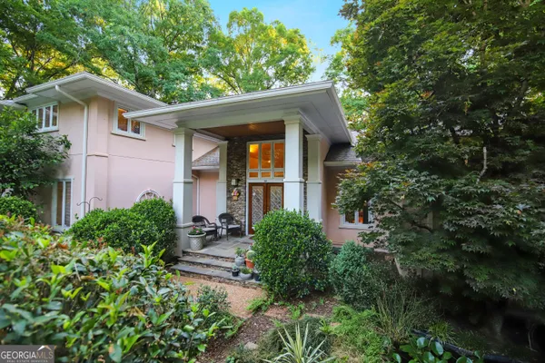 $650,000 | 103 Canterbury Court, LaGrange, GA 30241