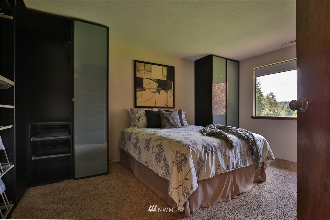 10800 Ridge Rim Trail Southeast Port Orchard, WA 98367 - Photo 13 of 25 Gallery Image 13