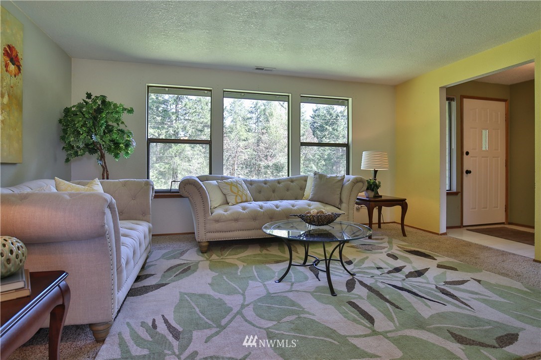 10800 Ridge Rim Trail Southeast Port Orchard, WA 98367 - Photo 4 of 25 Gallery Image 4