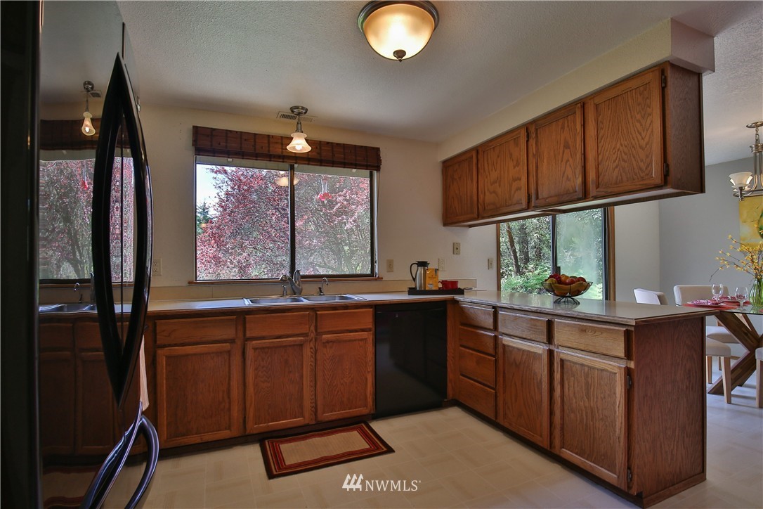 10800 Ridge Rim Trail Southeast Port Orchard, WA 98367 - Photo 9 of 25 Gallery Image 9