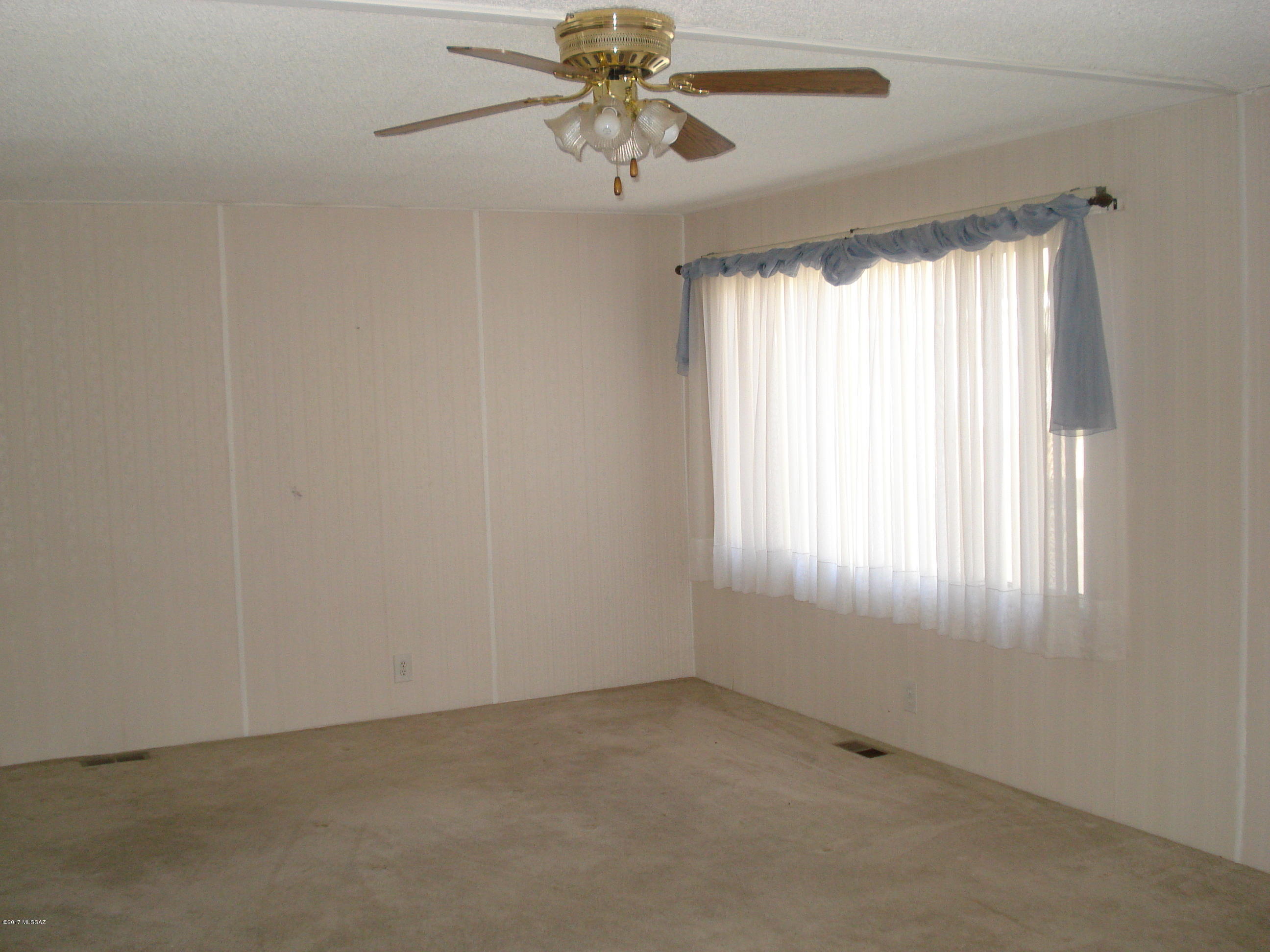5571 West Rafter Cir Street Tucson, AZ 85713 - Photo 2 of 14 Gallery Image 2