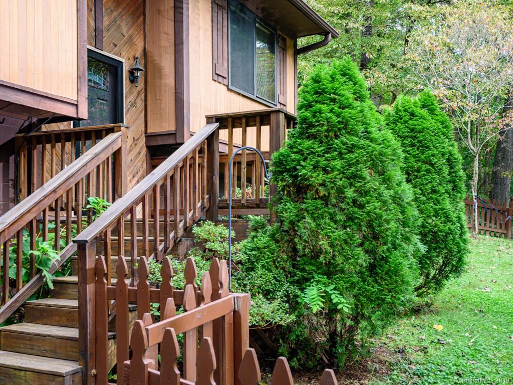 213 Beverly Road Asheville, NC 28805 - Photo 4 of 32 Gallery Image 4
