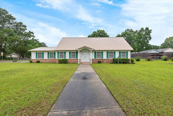 $219,900 | 1301 Northfield Circle, Dothan, AL 36303