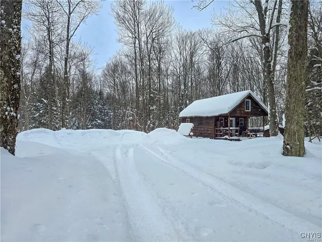 $109,900 | 16 North Shore Drive, Amboy, NY 13316