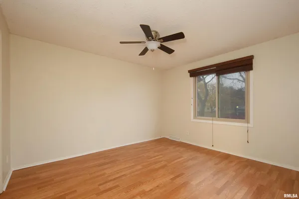$1,699 | 3598 Cedarwood Court, Bettendorf, IA 52722