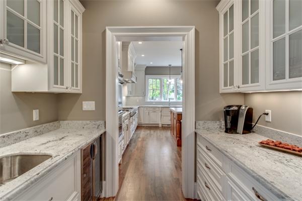 18 Clarke Road Needham, MA 02492 - Photo 12 of 30 Gallery Image 12