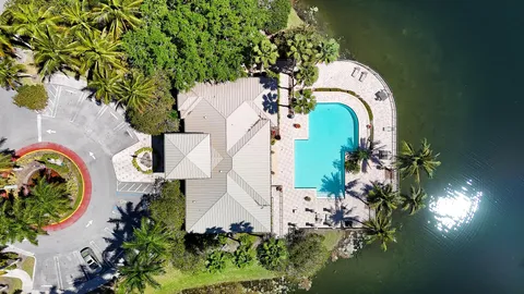 a view of an outdoor space