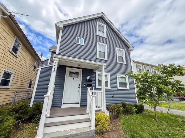 $3,100 | 1495 Hyde Park Avenue, Unit 1, Boston, MA 02136