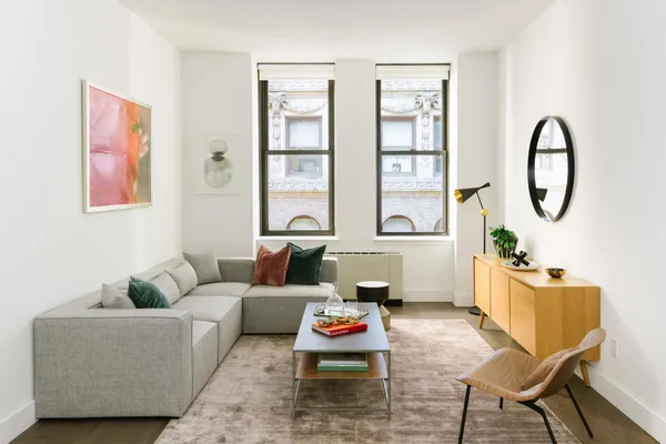 $1,050,000 | 25 Broad Street, Unit 21N | Financial District