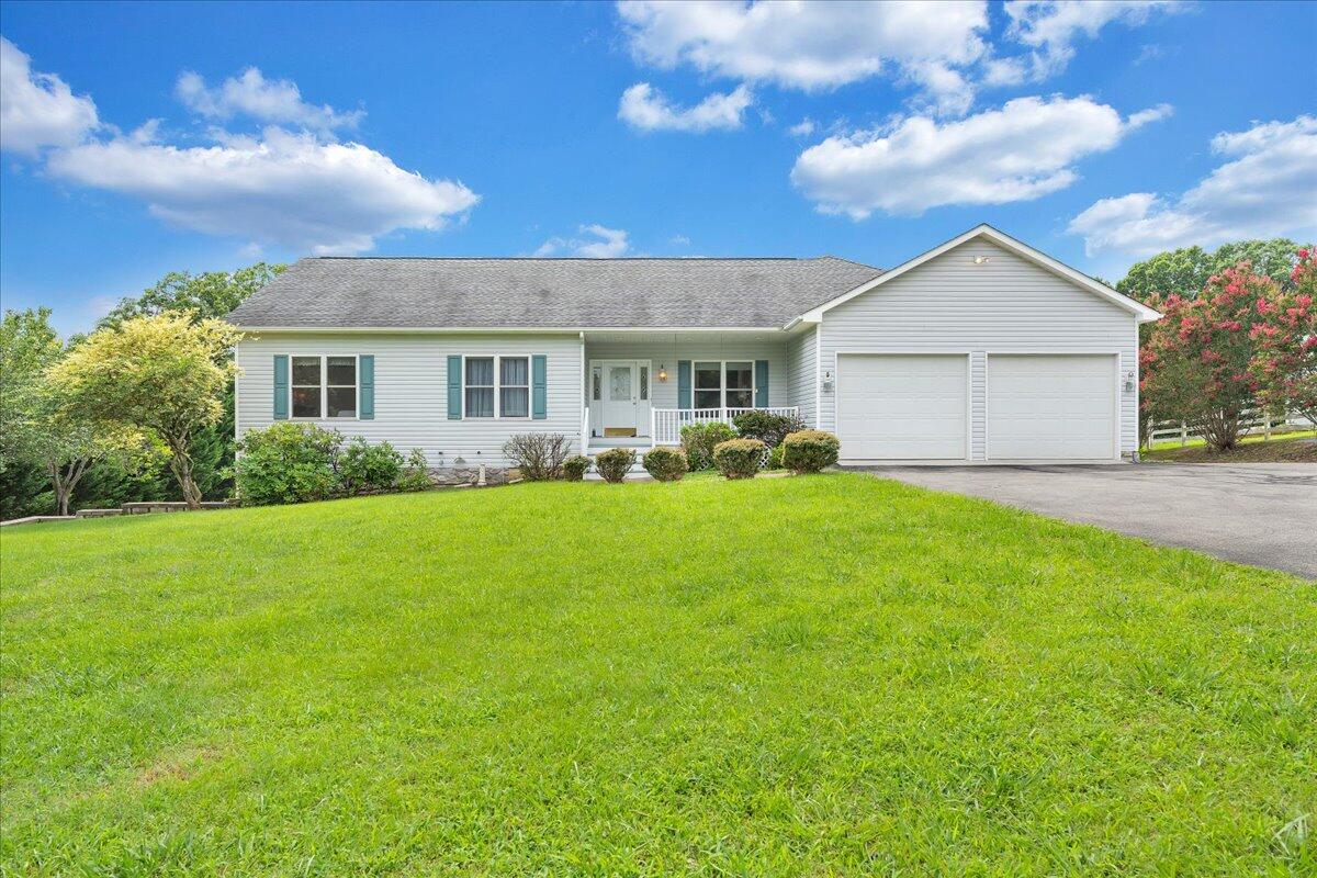 102 High Point Road Moneta, VA 24121 - Photo 1 of 64 Welcome to 102 High Point Rd