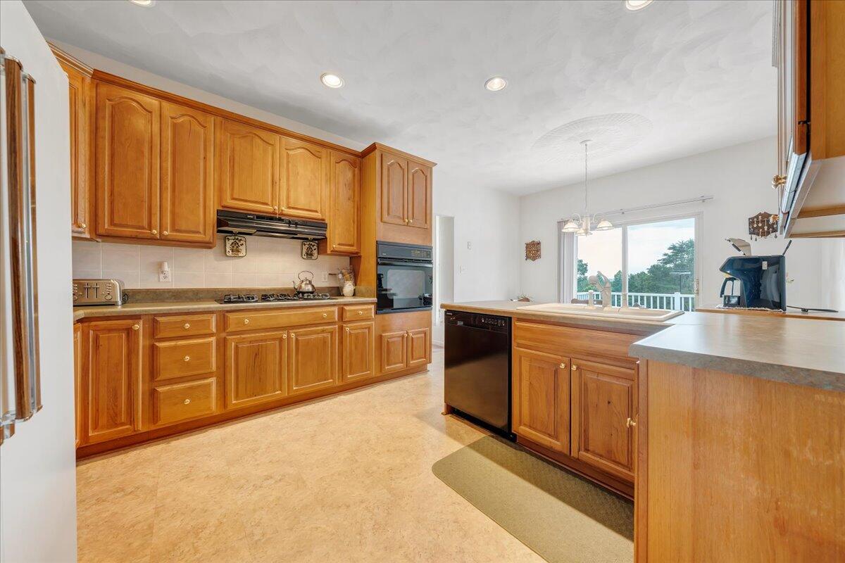 102 High Point Road Moneta, VA 24121 - Photo 12 of 64 04-MIB04952