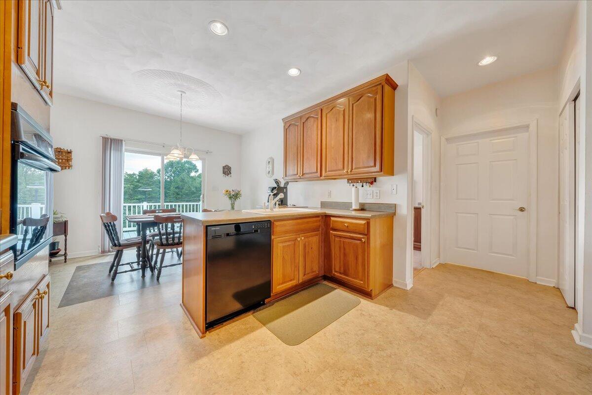 102 High Point Road Moneta, VA 24121 - Photo 13 of 64 05-MIB04955